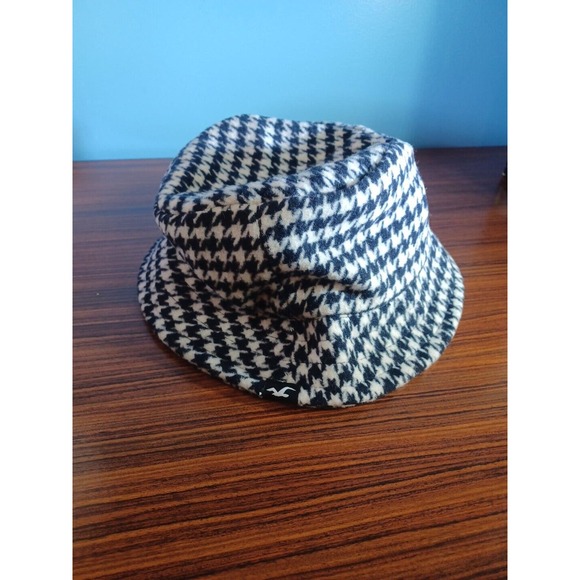HOLLISTER Women’s Black/White Plaid/Checkered BUCKET HAT ONE SIZE - Picture 12 of 12